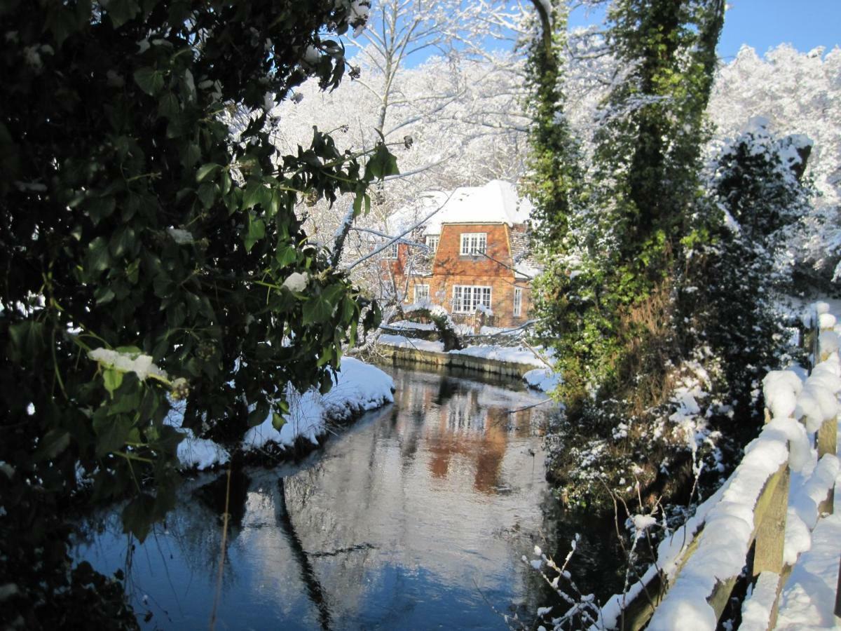 Tilford Mill Cottage ฟาร์แนม ภายนอก รูปภาพ