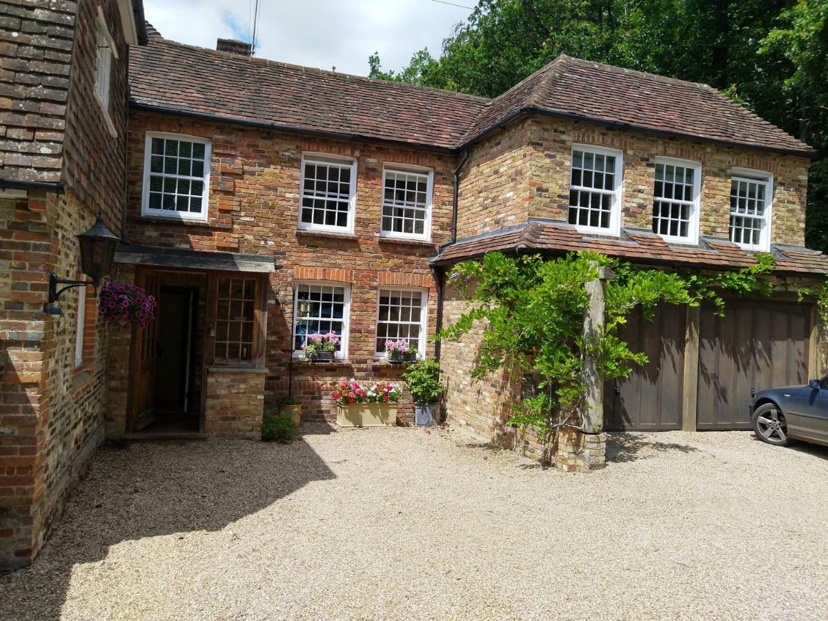 Tilford Mill Cottage ฟาร์แนม ภายนอก รูปภาพ