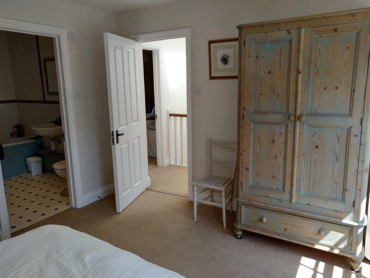 Tilford Mill Cottage ฟาร์แนม ภายนอก รูปภาพ